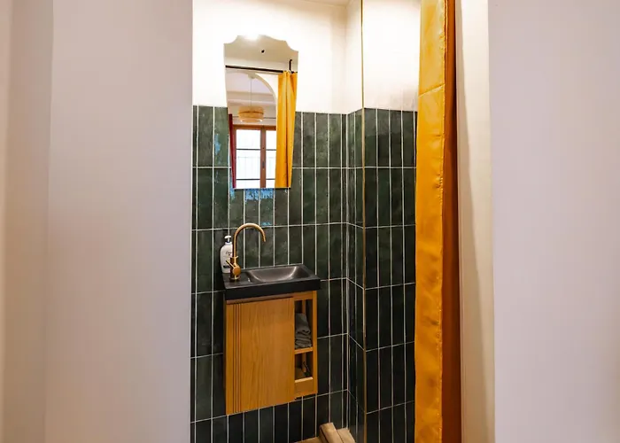 Modern Place In Sacré-coeur Appartement